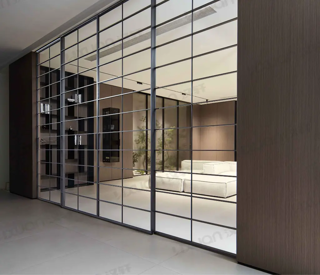 2 hanging rails and 4 panels.webp